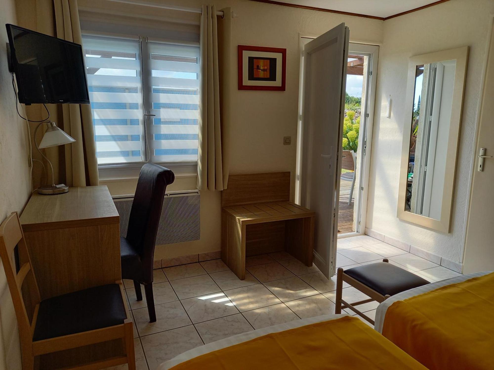 Le Relais De Launay Плубаланек Екстериор снимка