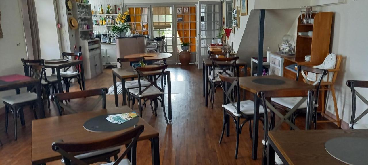 Le Relais De Launay Плубаланек Екстериор снимка